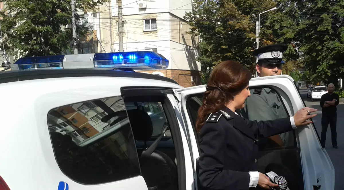 Șoc la Galați! Mireasa a ajuns în mașina de poliție