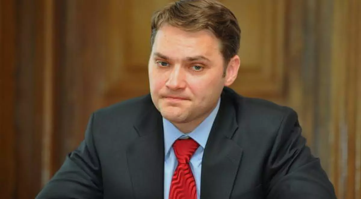 Dan Șova rămâne sub control judiciar și cu interdicția de a vorbi cu Victor Ponta