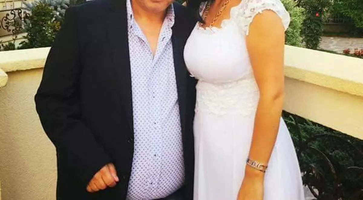 Un cântăreţ de la noi, părăsit de iubita gravidă în direct: "Cu mine ai terminat-o!"