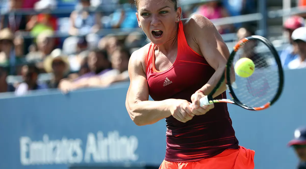 Simona Halep, după duelul "forţă contra forţă" cu Sabine Lisicki: "Am luptat pentru fiecare minge, e plăcut să fiu în sferturi"