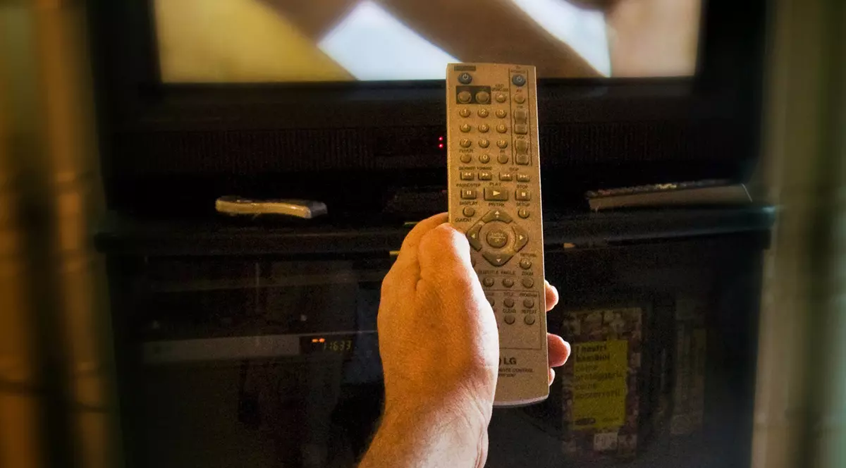 Pornhub oferă o bursă în valoare de 25.000 de dolari