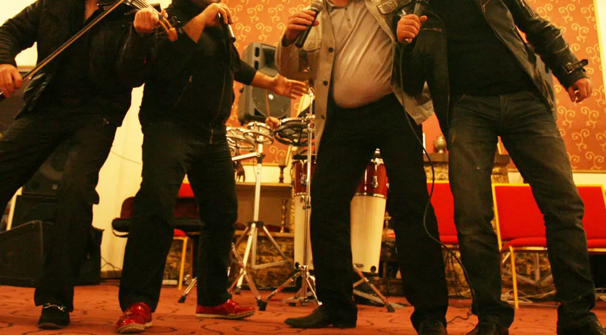 Lovitură sub centură pentru maneliști