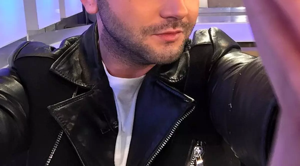 Mihai Morar a ținut bebelușul în brațe PENTRU PRIMA DATĂ! Uite cât de fericit este să își vadă finuțul | FOTO ÎN ARTICOL