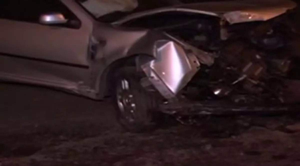 Accident grav în Suceava: un şofer beat a băgat patru tineri în spital