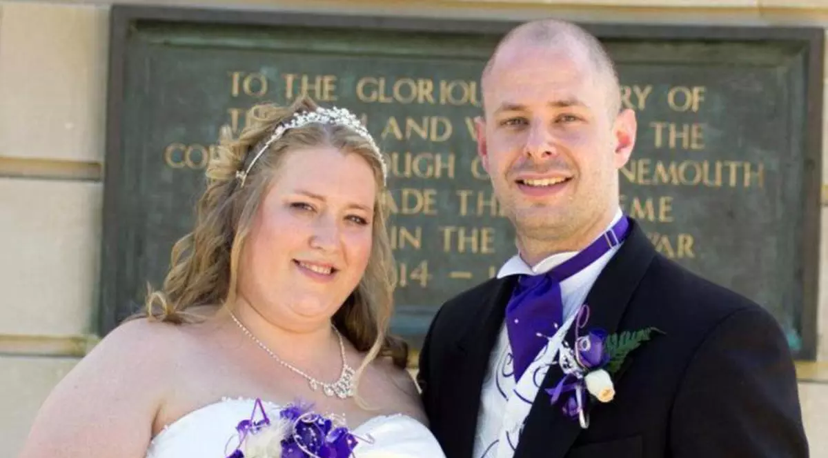 Soţul a părăsit-o după trei luni de la nuntă, pentru o invitată. Cum arată femeia care i-a luat minţile mirelui