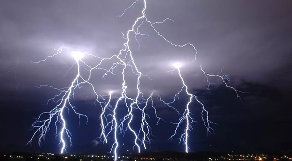 Tragedie în Harghita! Un tânăr de 20 de ani a fost lovit de trăsnet