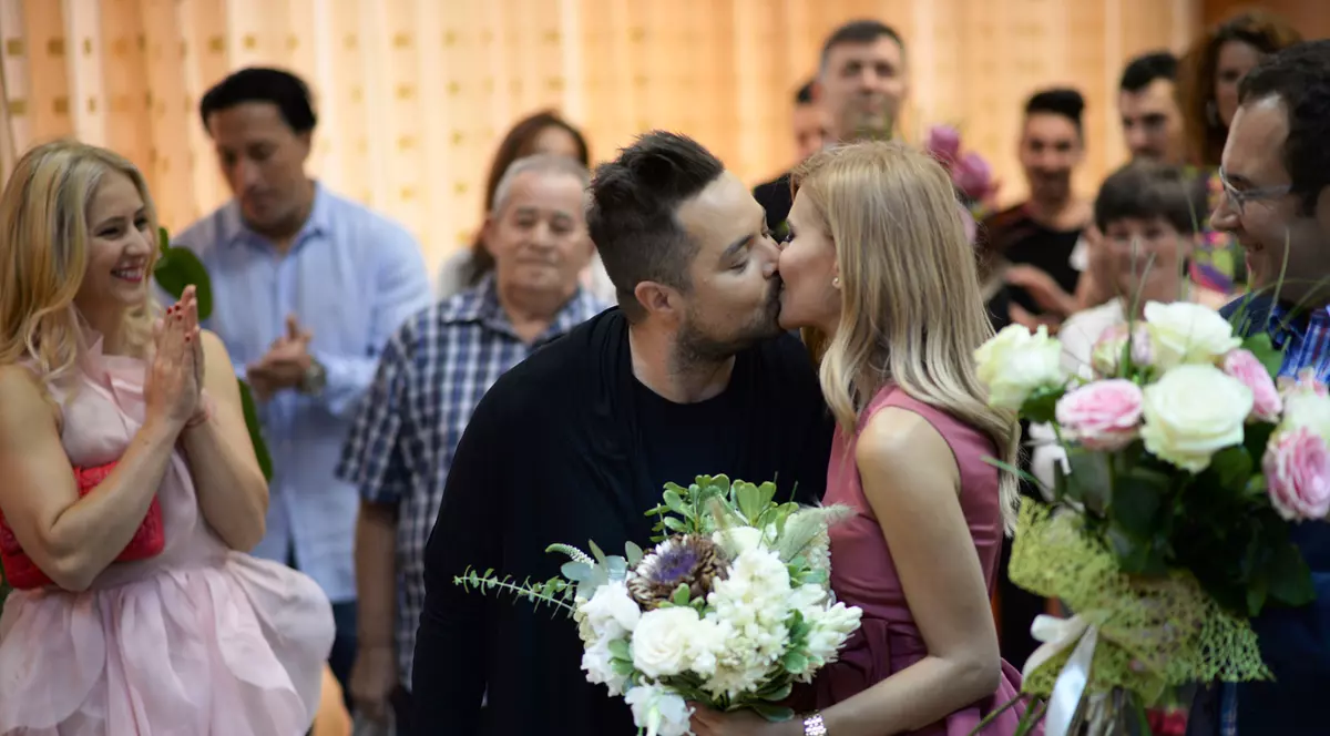 Tudor de la Fly Project, singur la un an de la căsătorie!