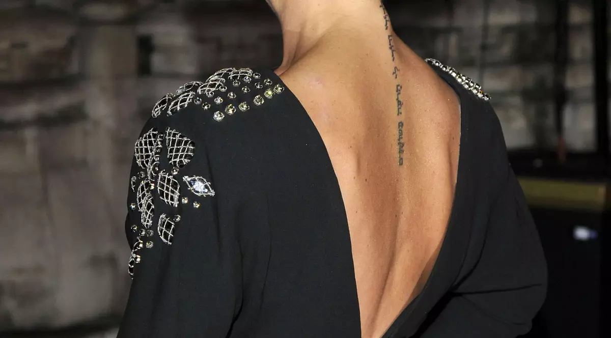 Divorț în familia Beckham? Victoria și-a șters tatuajul pentru David