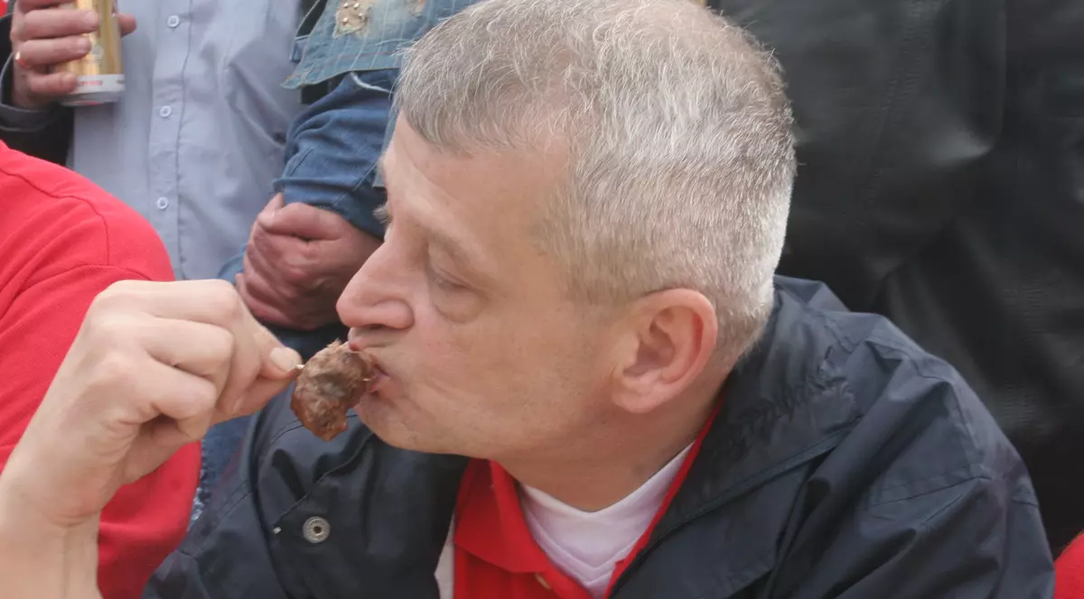 Sorin Oprescu, diagnosticat cu 12 boli. Avocaţii cer, din nou, internarea primarului suspendat