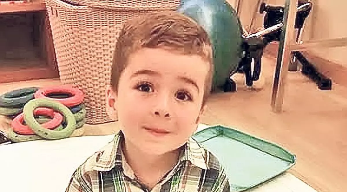 Nicolas a fost operat în Thailanda! Băiatul cu atrofie musculară face acum terapii de recuperare