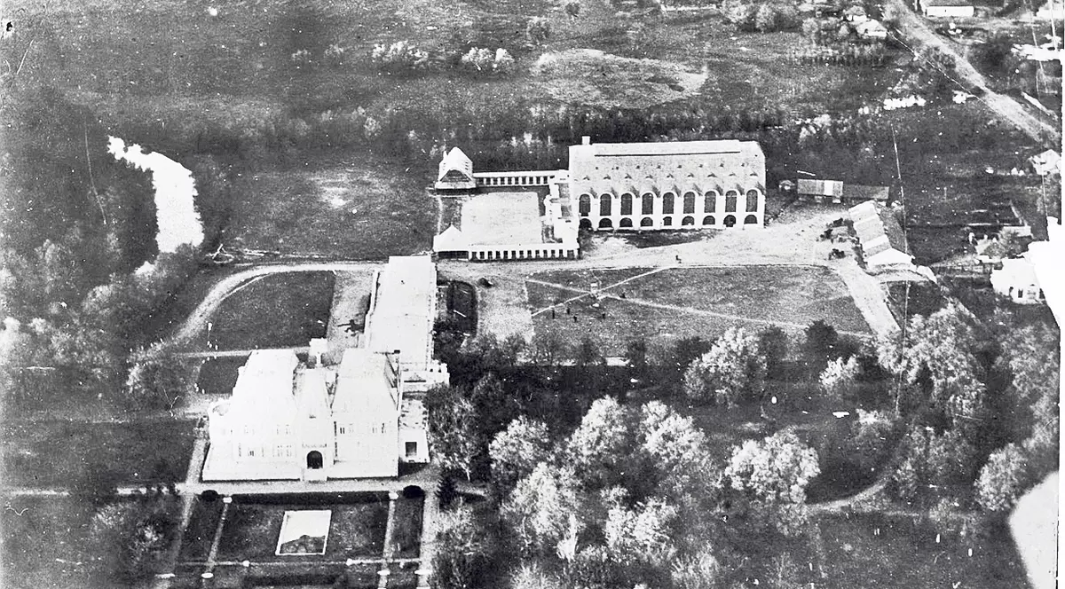 Bancherii se întorc la «Palatul Plăcerilor»