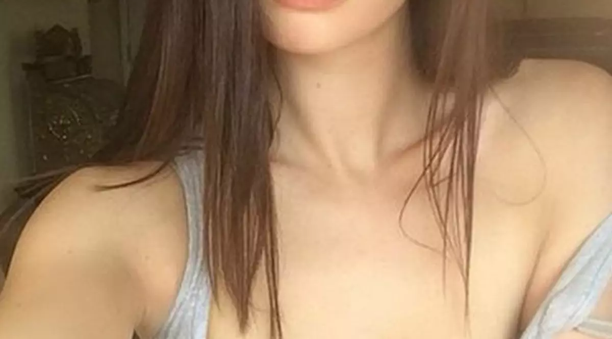 Cum arată fotomodelul cu ochi de culori diferite. Defectul ei a cucerit internetul 
