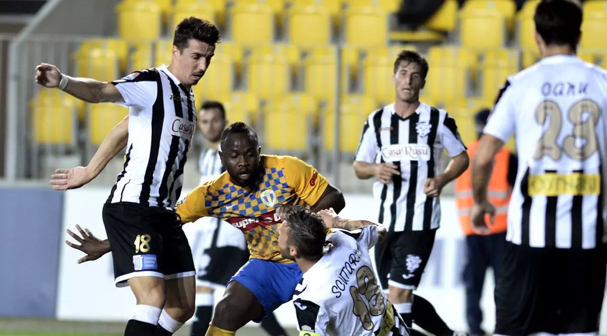 Liga I: Petrolul Ploiești - ACS Poli Timișoara 1-1. ”Flocea”: ”Meritam să câștigăm”. Stanciu: ”Viciere de rezultat!”. Gazdele au cerut un penalty, oaspeții - la fel
