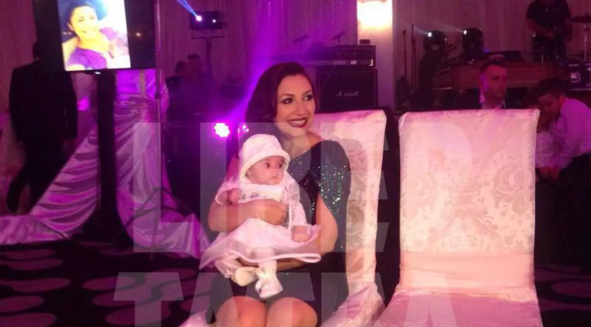 Cele mai emoționante fotografii de la botezul fiicei Andrei și a lui Măruță | FOTO