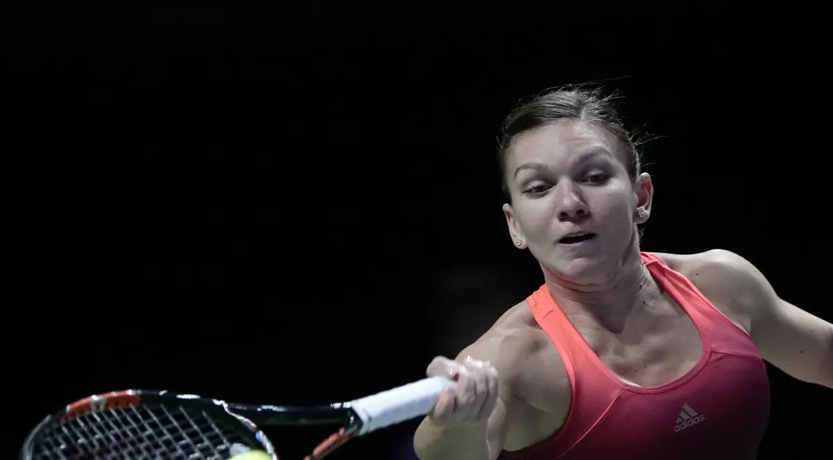 Halep, după eliminarea de la Turneul Campioanelor: ”După primul set mi-am dat seama că s-a terminat, nu mai aveam energie, eram obosită. antrenorul mi-a spus multe lucruri, dar nu le-am putut auzi, eram foarte nervoasă”