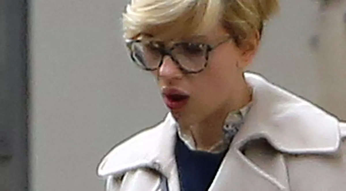 Banală și comună! Așa arată Scarlett Johansson tunsă SCURT | FOTO