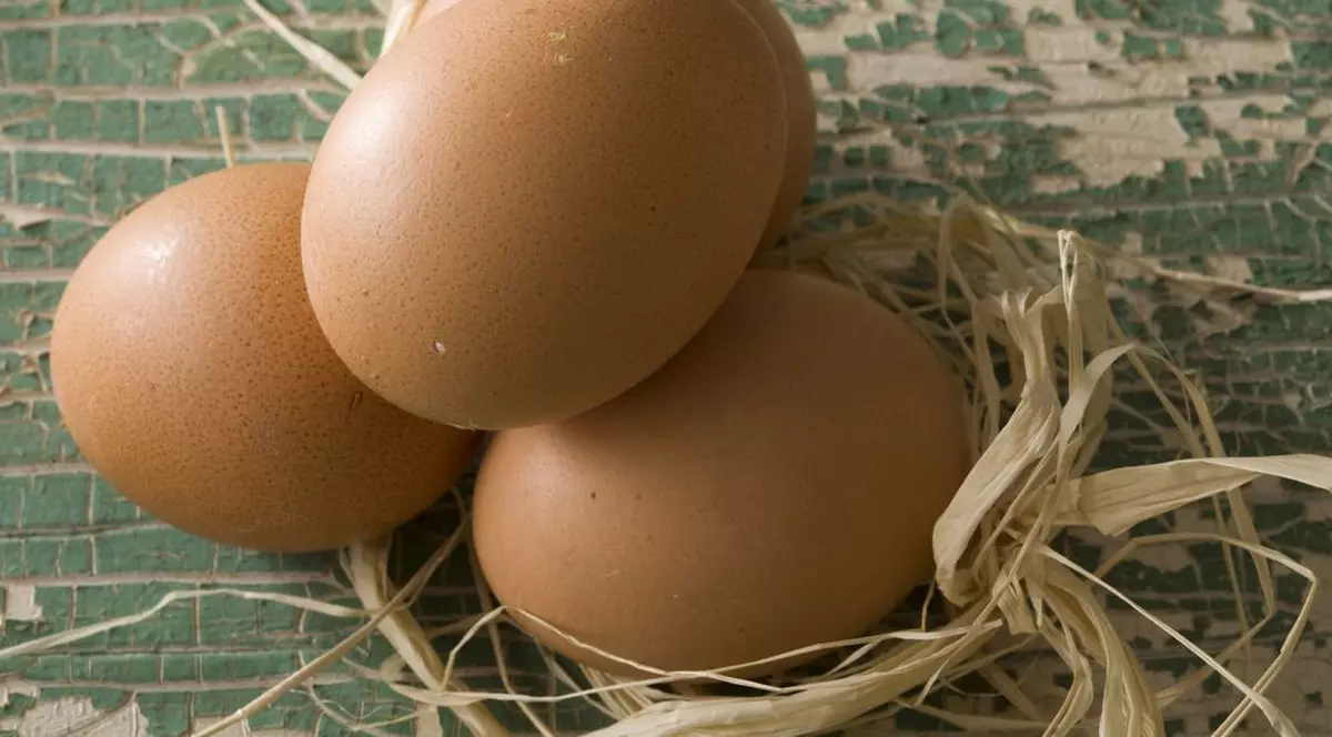 Acţiuni ale Poliţiei Române la agenţii economici care comercializează ouă