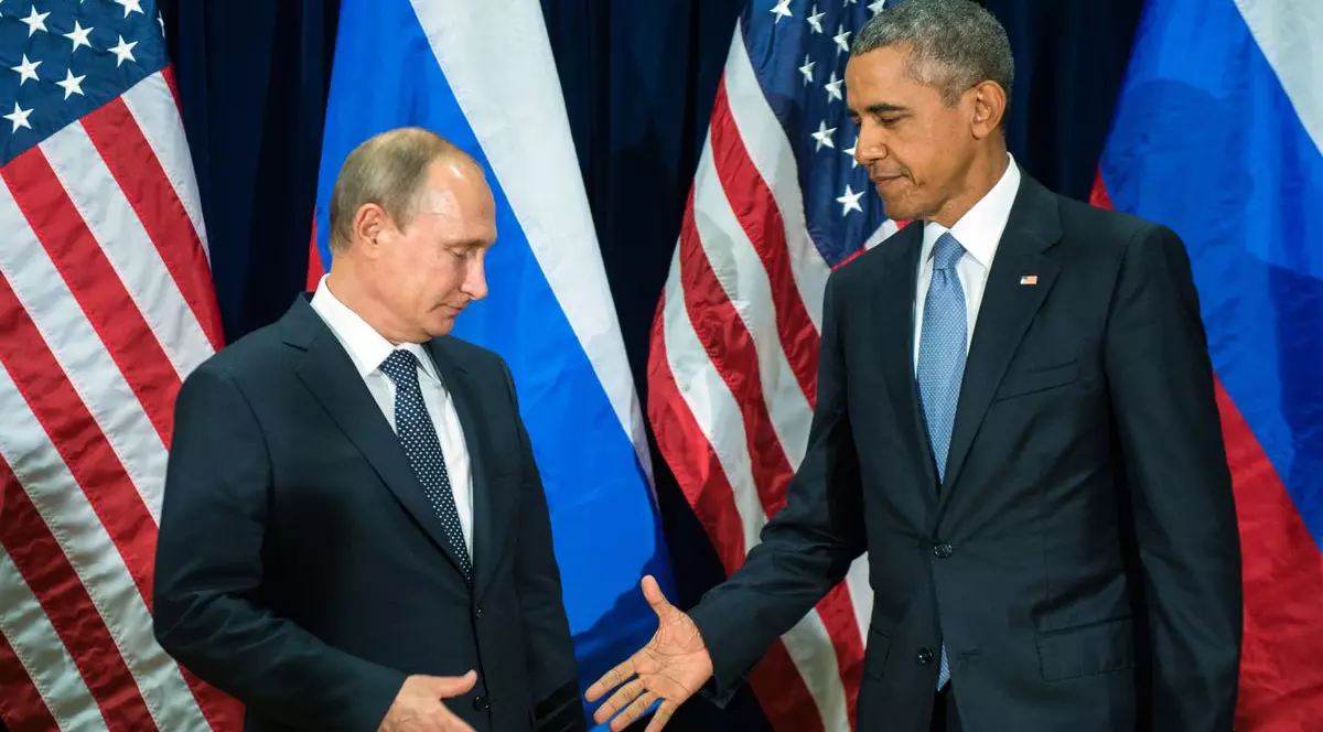 Cum a răspuns Obama la întrebarea: "E Putin mai inteligent decât dumneavoastră?"