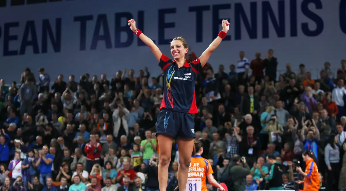 Otilia Bădescu a felicitat-o pe Eliza Samara: ^”Ai intrat în clubul campioanelor la simplu”. Noua campioană europeană este în culmea fericirii: ”Fenomenal!”