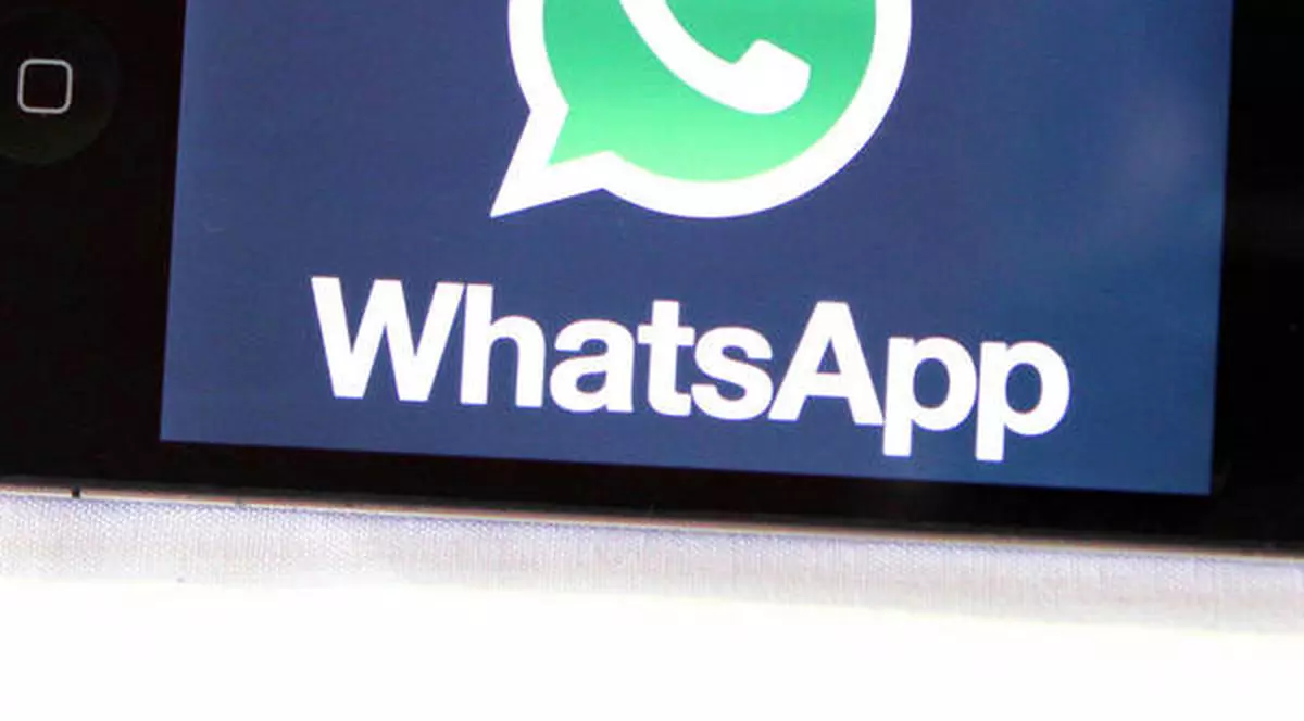 Foloseşti WhatsApp ? S-ar putea să ştergi aplicaţia imediat!