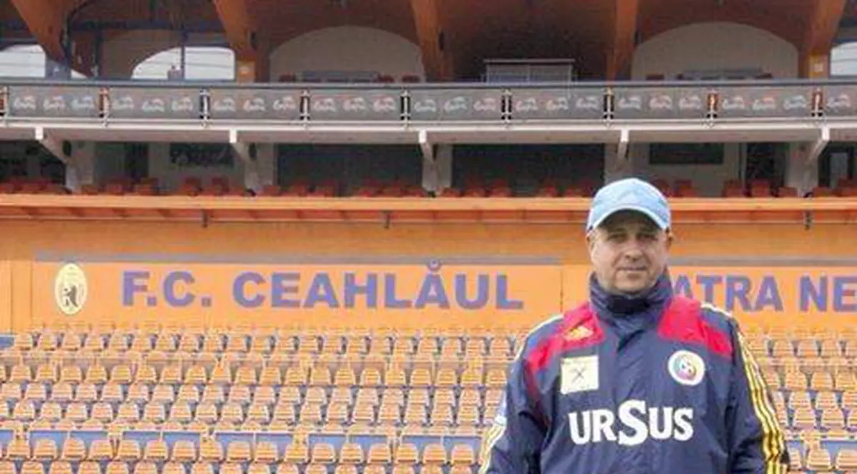 Patronul italian Angelo Massone a dat afară toți jucătorii de la Ceahlăul și a pus alt antrenor