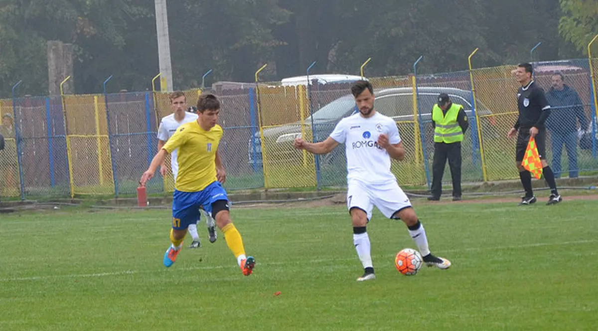 Jucătorii de la desființata FC Caransebeș, convocați să dea cu subsemnatul la Comisia de Disciplină FRF. Mărturii șocante: jucători aduși de acasă cu o zi înainte de meci, fotbaliști fără masă și fără vitaminizare!