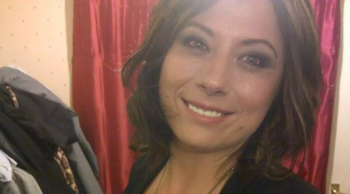 Elsa Albu este a 57-a victimă de la Colectiv. Se întorsese în ţară pentru a-şi sărbători ziua de naştere, dar şi-a găsit sfârşitul în urma tragediei din 30 octombrie 