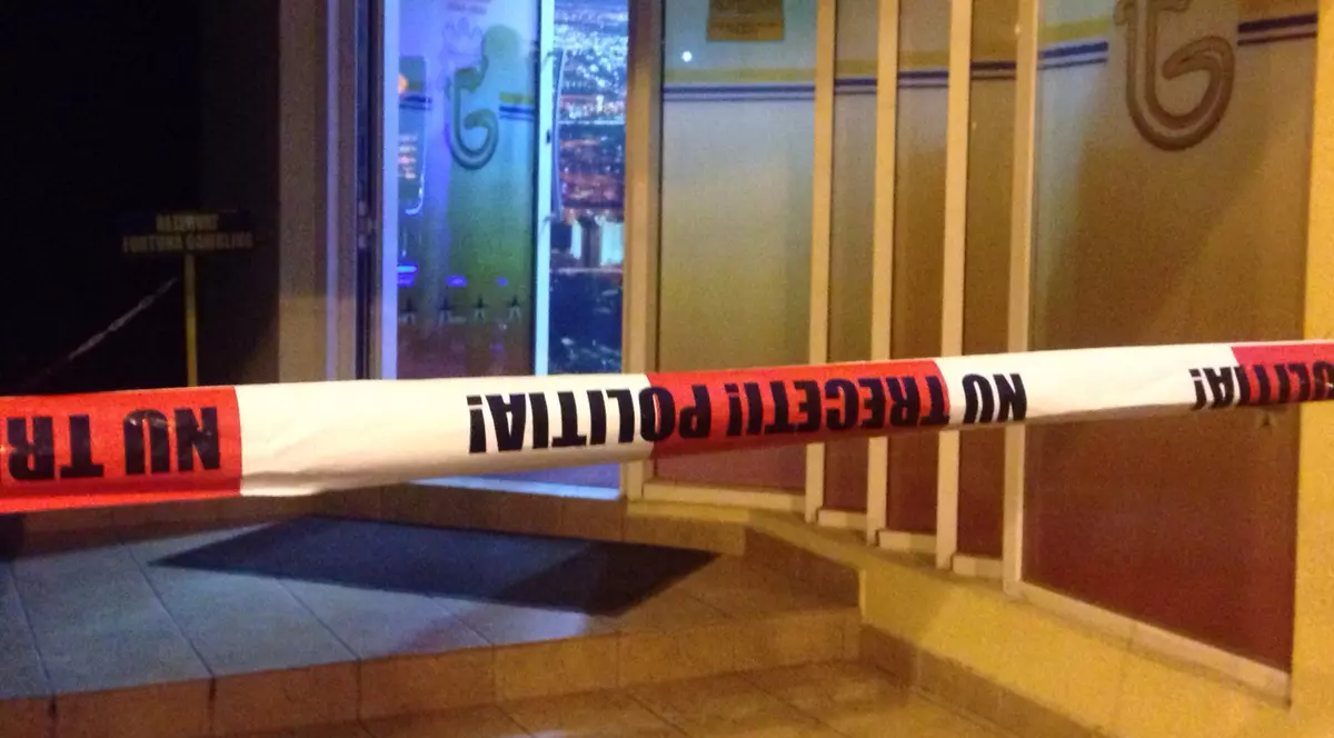 O casă de pariuri din Constanța, JEFUITĂ. Câți bani a furat atacatorul | FOTO