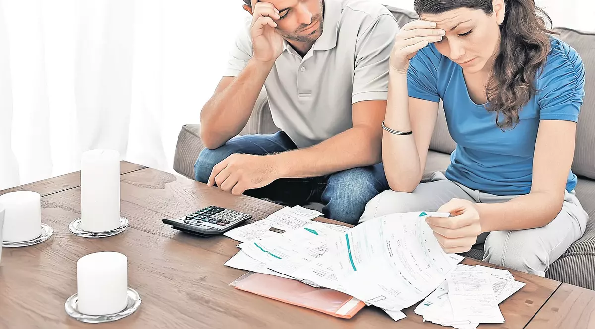 Legea care îi scapă pe români de datorii a fost publicată în Monitorul Oficial | Tot ce trebuie să știi despre amnistia fiscală