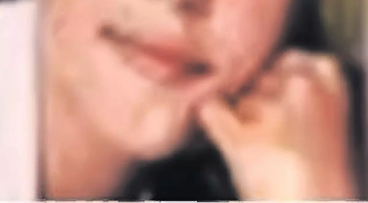 La 13 ani a fugit în lume cu iubitul!