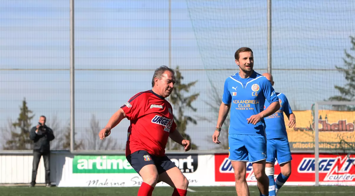 S-a sinucis Lucian Bălan! Suferise un atac cerebral și îi murise mama! ^Supradoză de pastile. Alte două tentative de suicid/ VIDEO