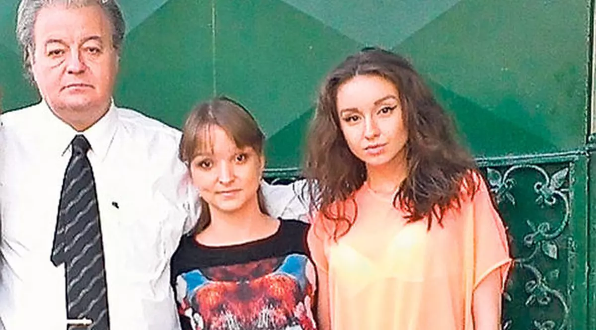 Vânzări record la licitația colecției de suflet a lui Vadim! Masca mortuară a lui Eminescu s-a vândut cu 1600 de euro