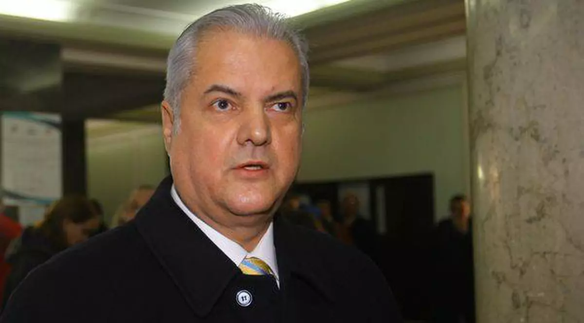 Adrian Năstase, reacție pe blog la demisia lui Victor Ponta: ”A făcut un lucru extrem de înțelept.”