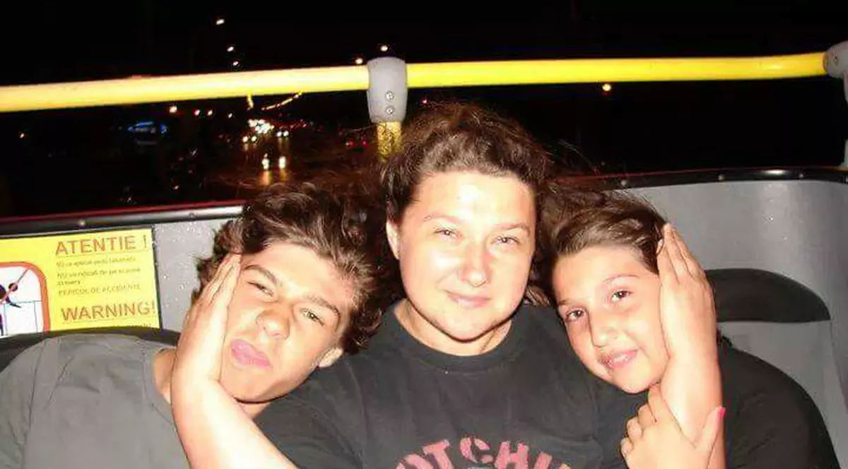 Mesajul tulburător al mamei care-şi aşteaptă acasă cei doi copii grav răniţi în incendiul din Colectiv: ”Vreau să ne certăm, vreau să râdem ca proștii”