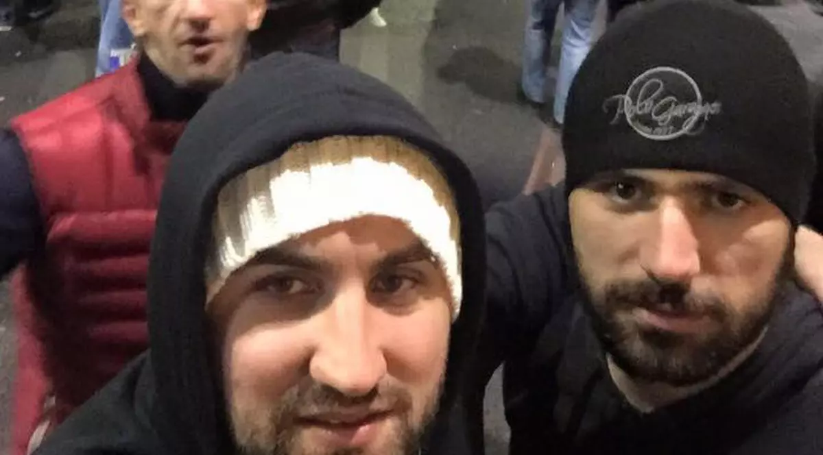 Apariţie surprinzătoare la protestul de marţi seară! Un campion mondial a ieşit în stradă