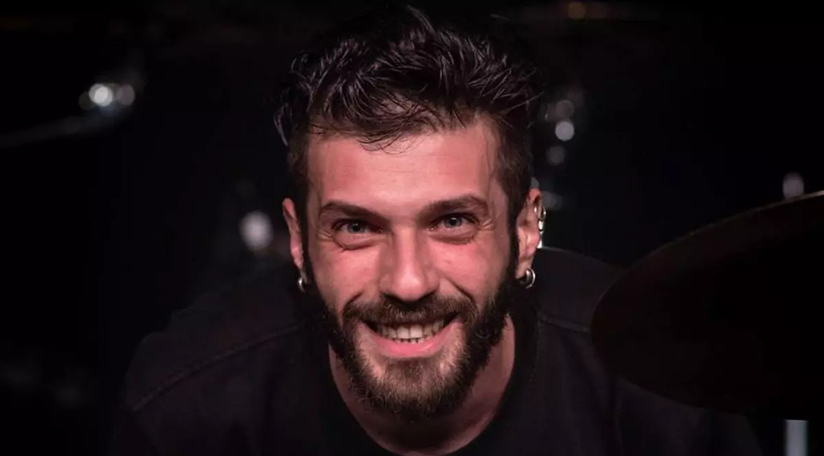 Un alt artist în stare gravă, la spital! ”Are funingine în plămâni. A fost operat de două ori”