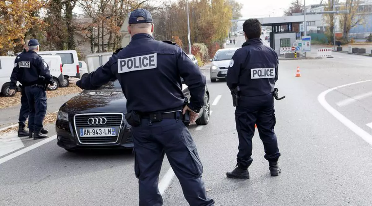 Procurorul general din Paris: "Atentatele, comise de trei echipe foarte bine coordonate". Vezi cum au acționat teroriștii! | FOTO