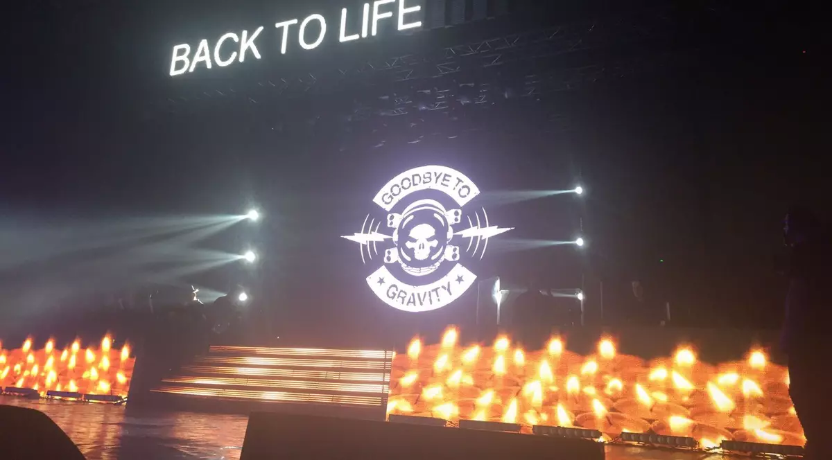 A ridicat sala în picioare! Loredana a interpretat piese din repertoriul Goodbye to Gravity | VIDEO