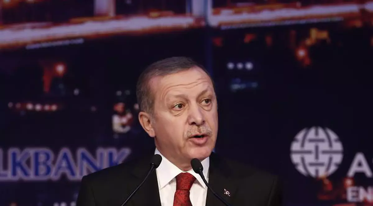 Tayyip Erdogan avertizează Rusia: "Nu vă jucați cu focul!"
