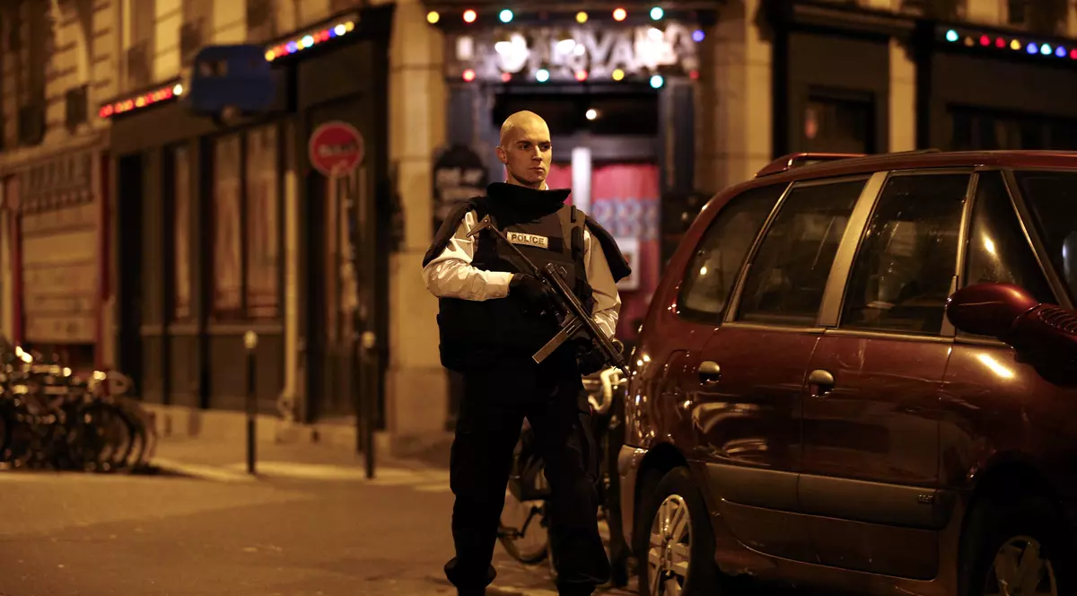 ÎNREGISTRARE ȘOCANTĂ cu prima explozie de lângă Stade de France | VIDEO