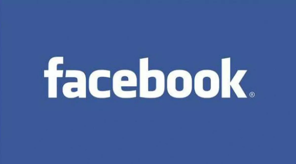 Ovidiu Frenţ, subprefectul din Bistriţa-Năsăud, îşi întreabă prietenii de pe Facebook dacă să demisioneze