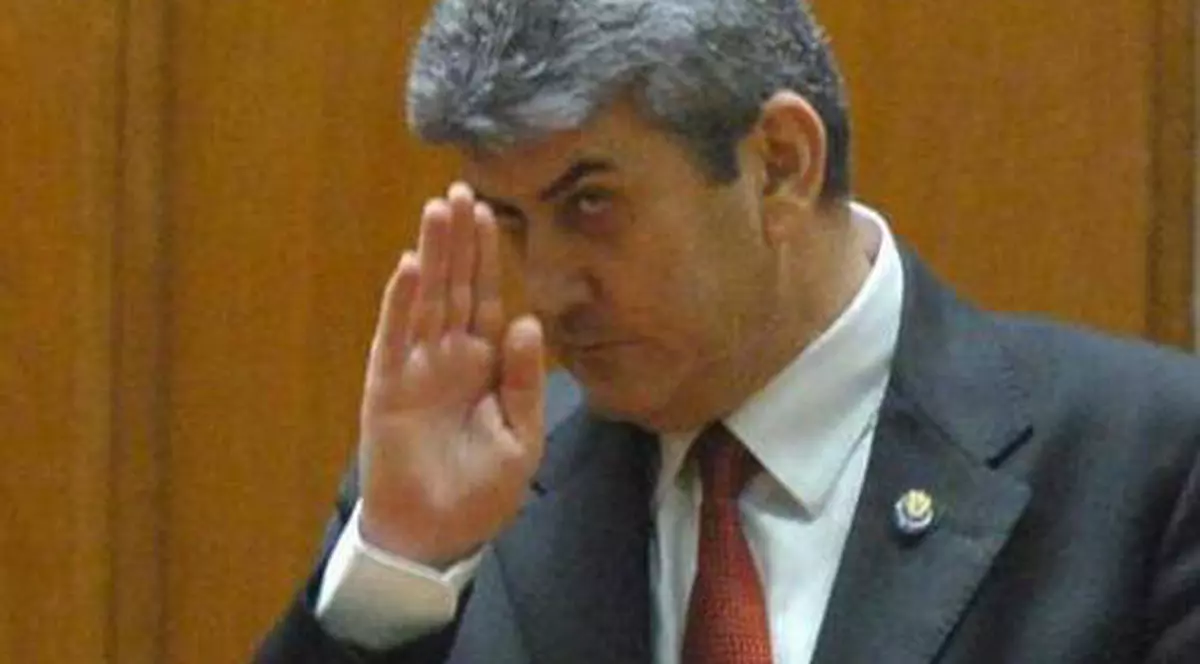 EXCLUSIV | Oprea şi restul miniştrilor din Guvernul lui Ponta merg, astăzi, cu DEMISIILE la IOHANNIS