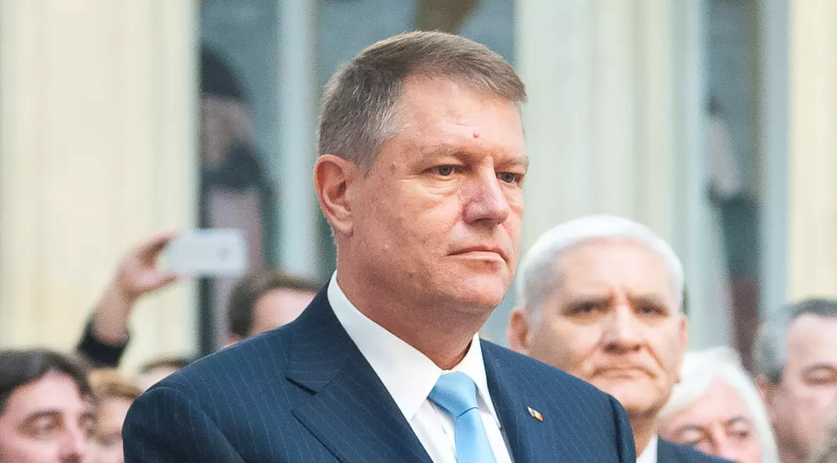 ULTIMA ORĂ! IOHANNIS se roagă pentru morții de la COLECTIV!