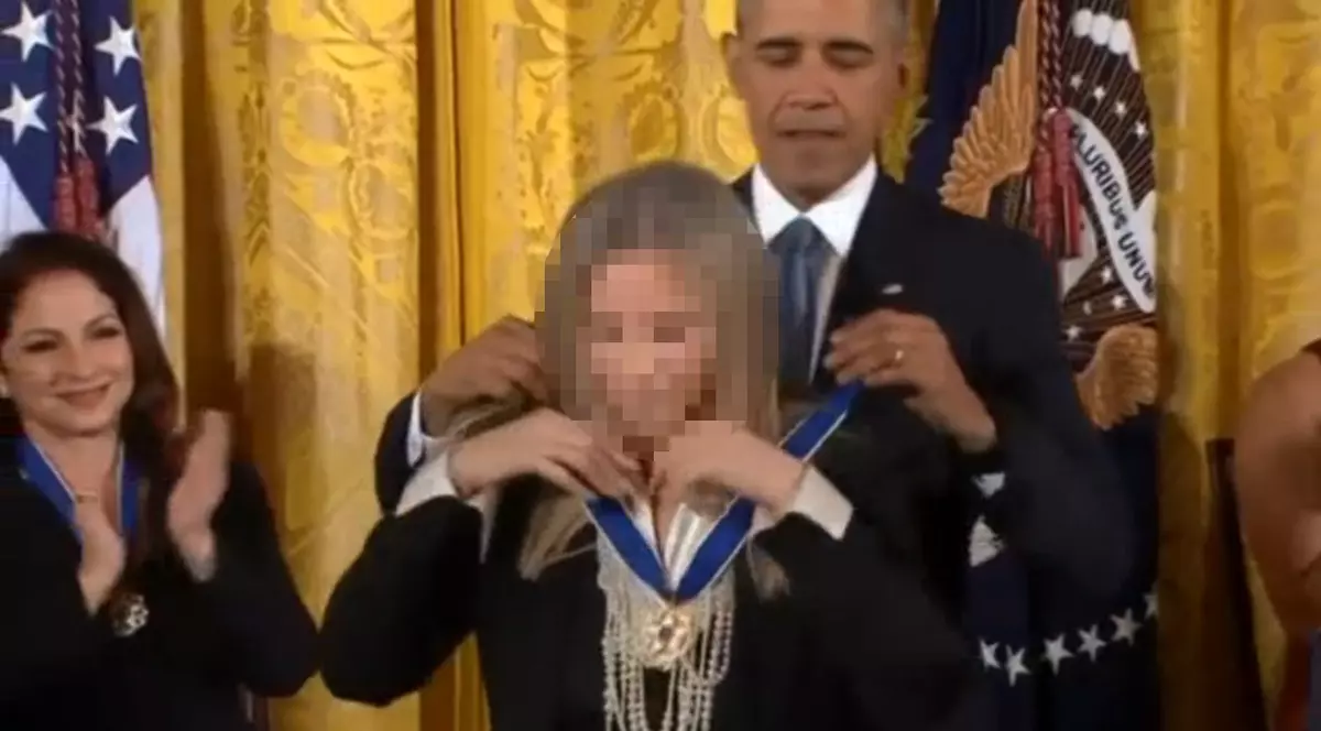 Un regizor și o actriță celebră au fost decorați de Barack Obama | VIDEO