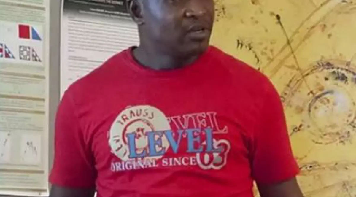 Un profesor nigerian a găsit rezolvarea unei probleme de matematică veche de 156 de ani. Ar putea încasa un cec de UN MILION DE DOLARI | VIDEO