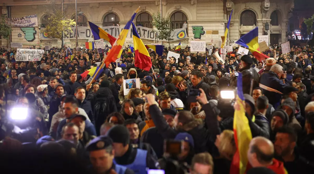 Studiu SNSPA: Care sunt opiniile românilor care au ieșit în stradă după tragedia Colectiv