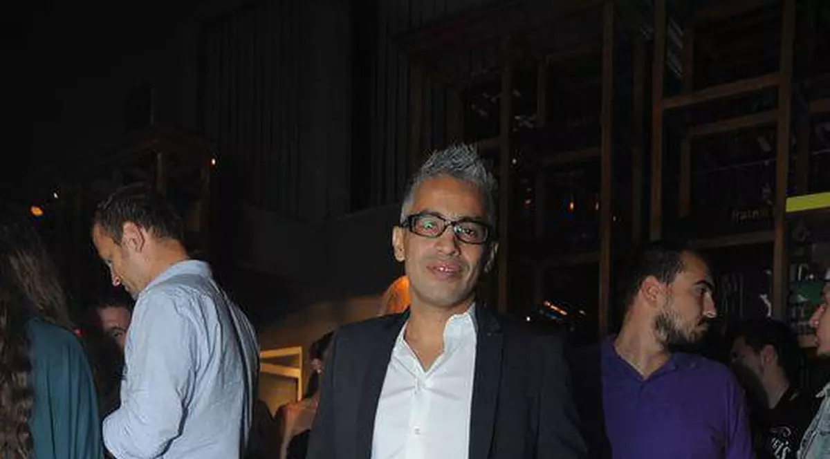 Wilmark a rămas șocat după ce a trăit la Colectiv: "Erau carbonizaţi, nu ştiai de unde să îi apuci!" 