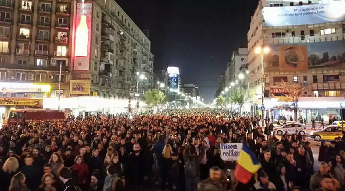 Aceasta este lista revendicărilor întocmită de protestatari. Cele 12 dorinţe ale străzii