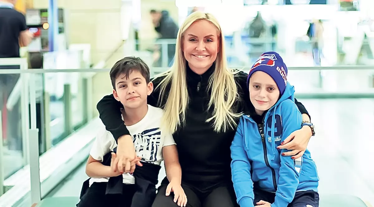 A găsit un frate pentru fiul ei! | VIDEO