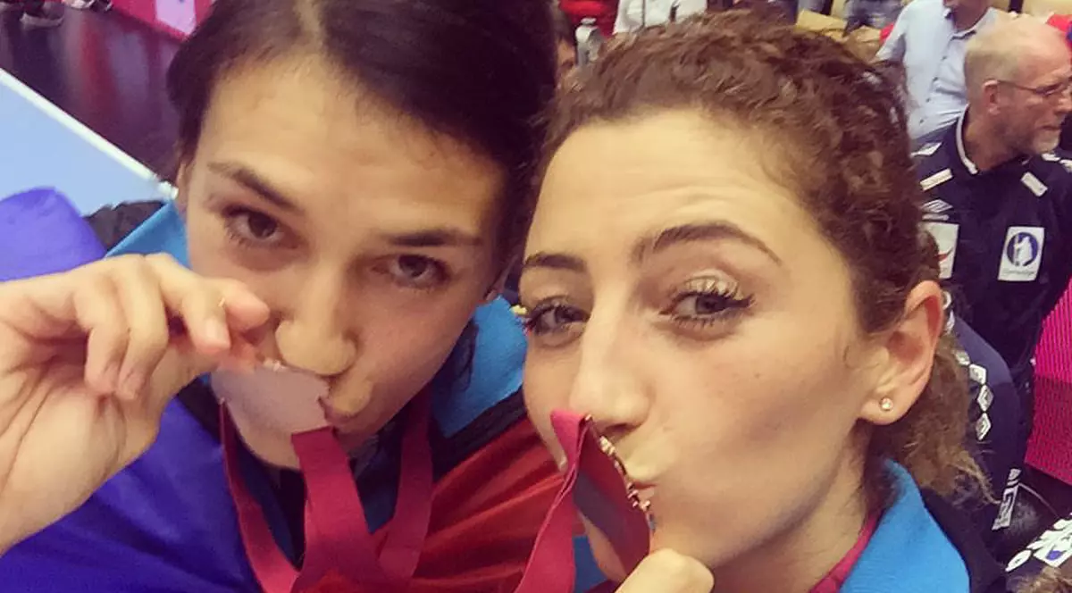 Cristina Neagu, elogiată de Vizitiu: ”Mândră de tine, surioara mea!” / VIDEO